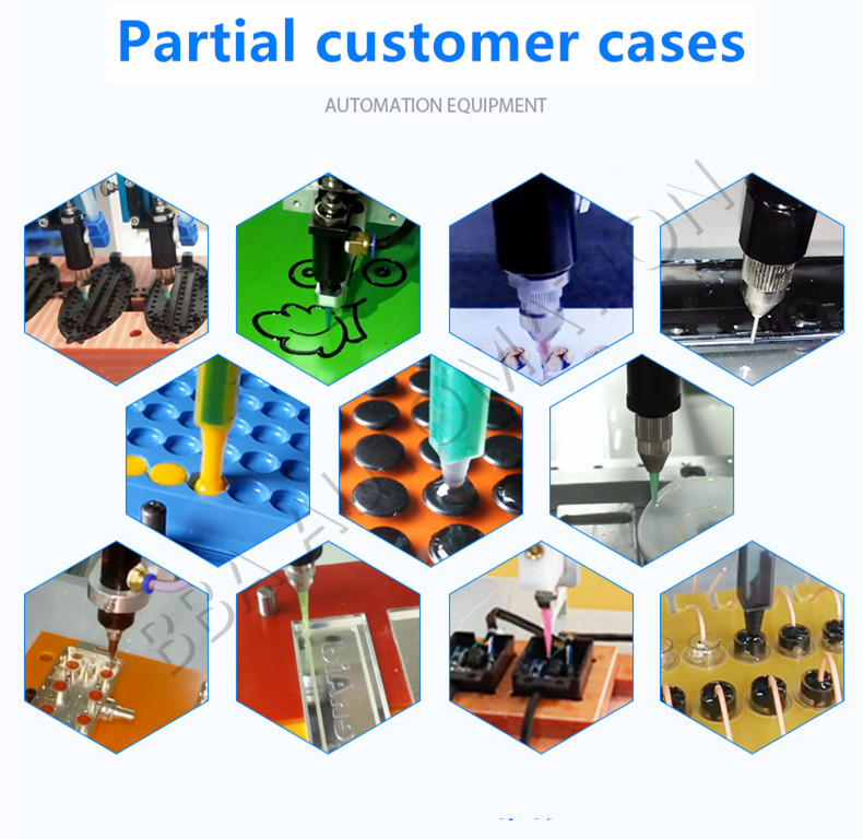 Dispensateur de colle &agrave; 3 axes