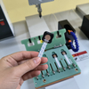 Machine à souder automatique compacte de précision, conçue sur mesure pour les joints micro-soudés sur l'électronique médicale, les modules de communication optique, les FPC et les câbles plats.